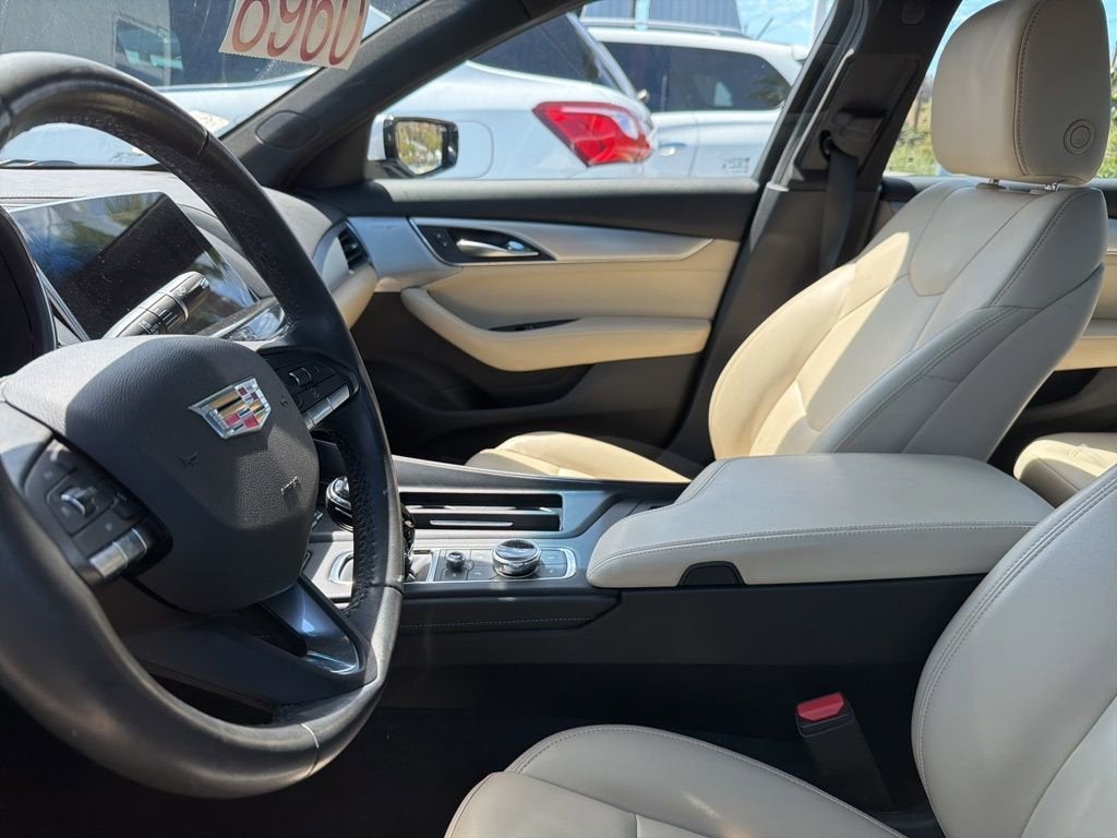 2023 Cadillac CT5 Luxury