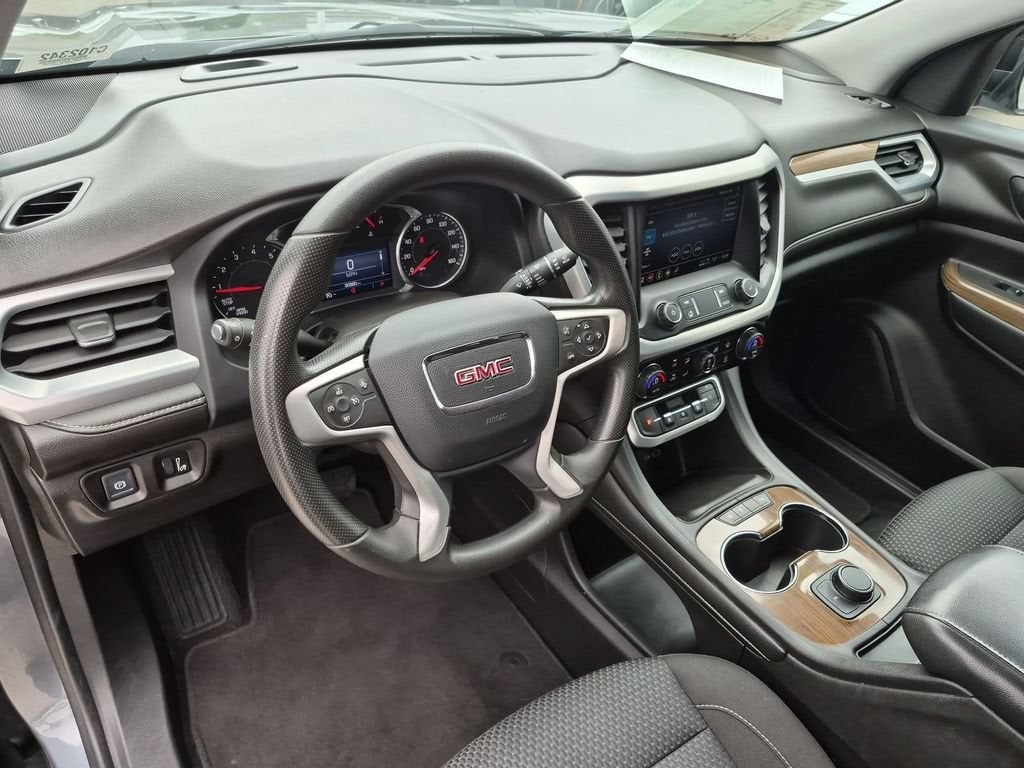 2022 GMC Acadia SLE
