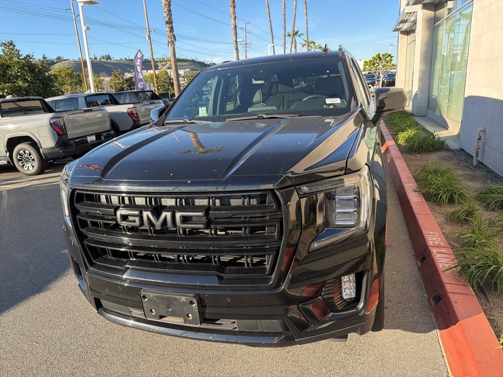 2022 GMC Yukon SLT