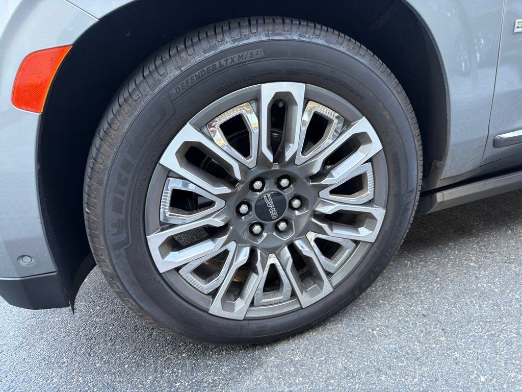2024 GMC Yukon Denali Ultimate
