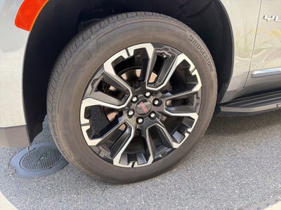 2023 GMC Yukon XL SLT