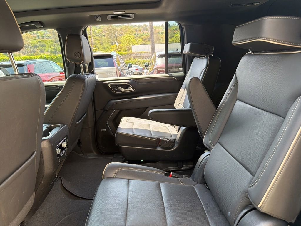 2023 GMC Yukon XL SLT