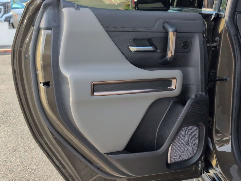 2025 GMC HUMMER EV SUV 2X