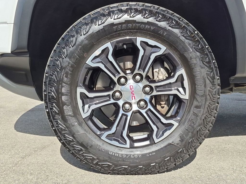 2023 GMC Canyon AT4