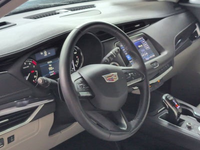 2023 Cadillac XT4 Luxury