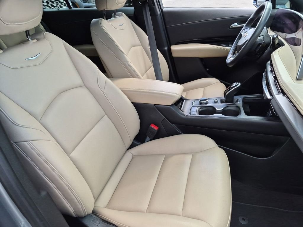 2024 Cadillac XT4 Luxury