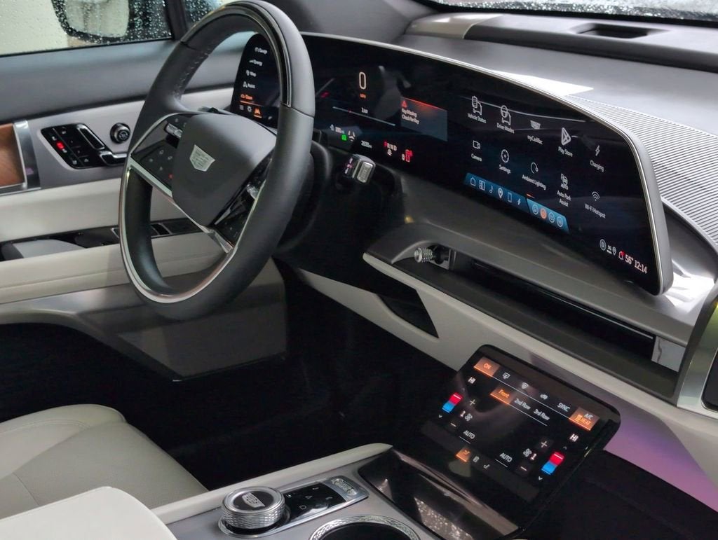 2026 Cadillac VISTIQ Luxury