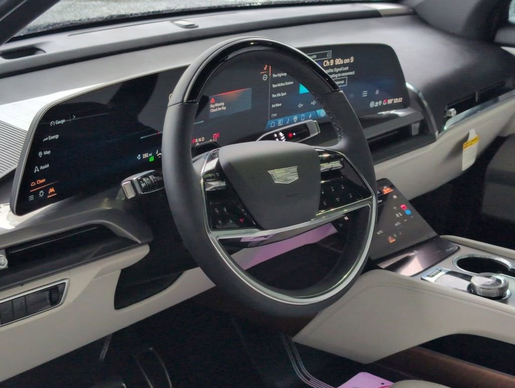 2026 Cadillac VISTIQ Luxury