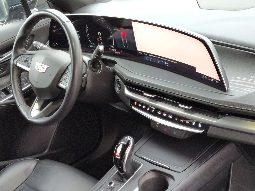 2024 Cadillac XT4 Premium Luxury