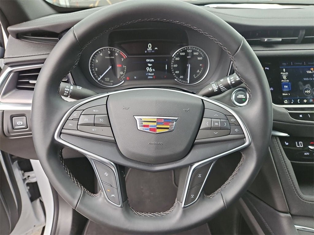 2025 Cadillac XT5 Luxury