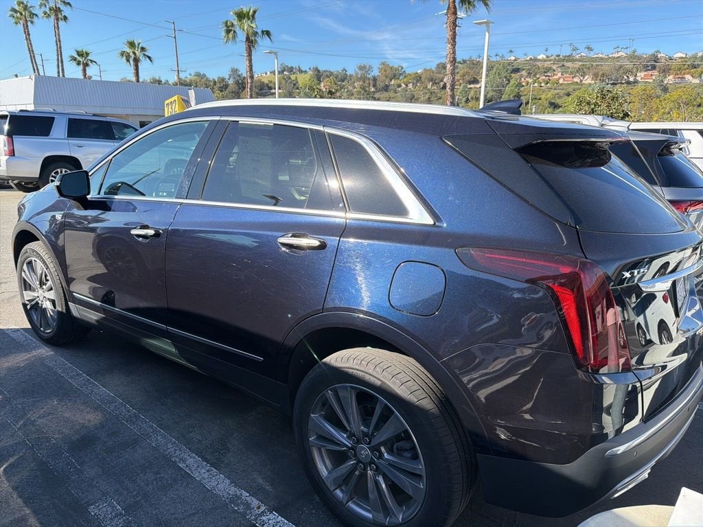 2022 Cadillac XT5 Premium Luxury
