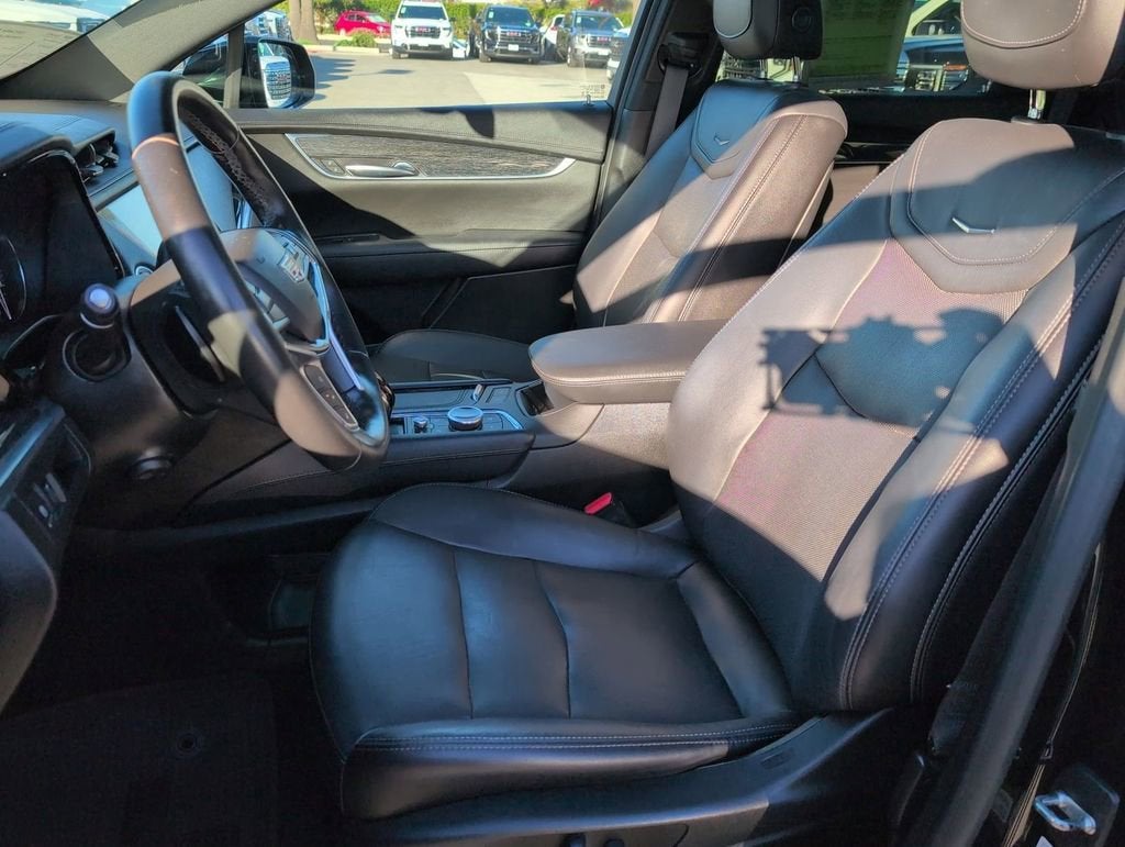 2020 Cadillac XT5 Premium Luxury