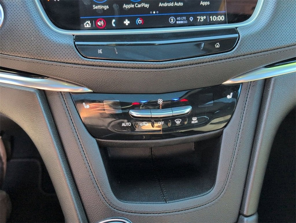 2025 Cadillac XT6 Luxury