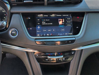 2025 Cadillac XT6 Luxury