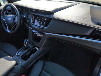 2025 Cadillac XT6 Luxury