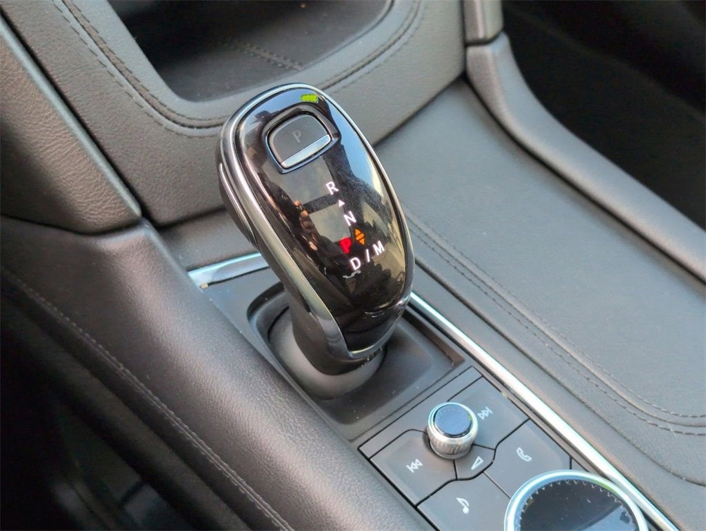 2025 Cadillac XT6 Luxury