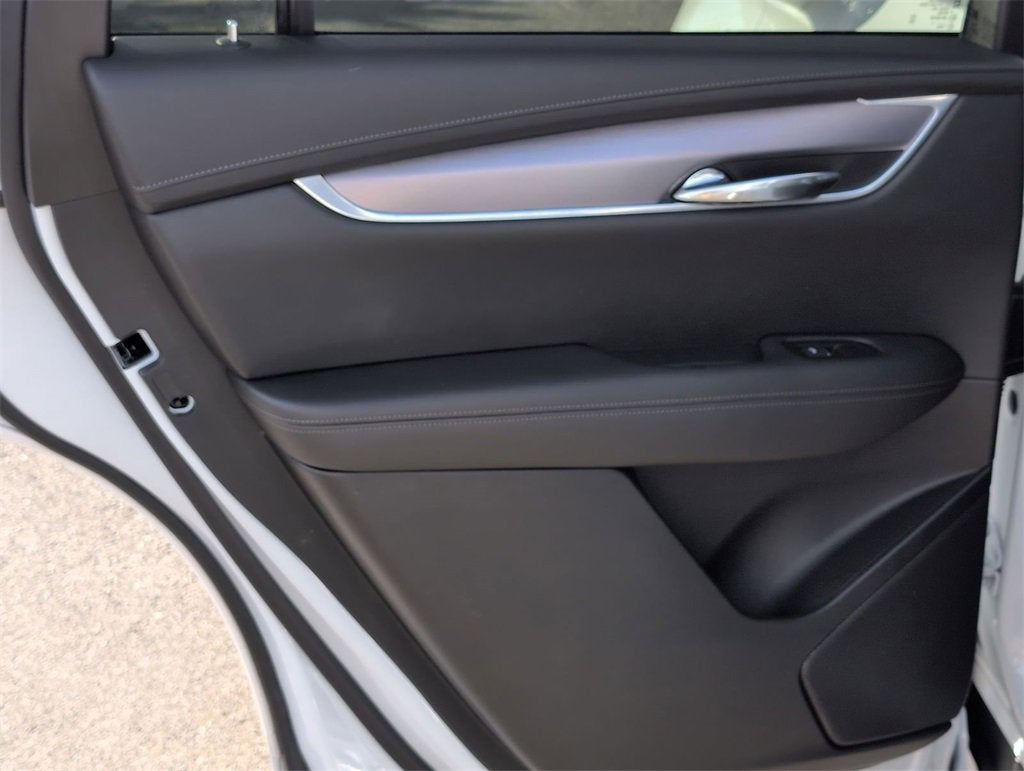 2025 Cadillac XT6 Luxury