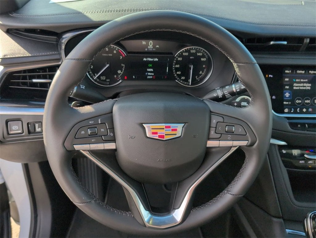 2025 Cadillac XT6 Luxury