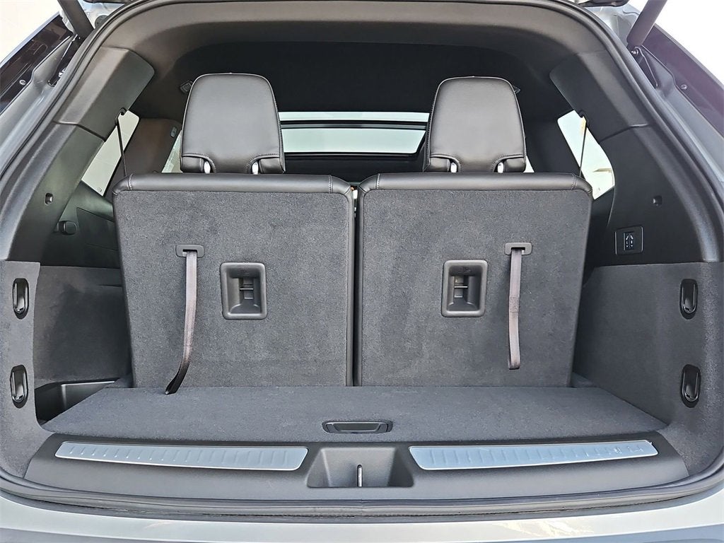 2025 Cadillac XT6 Luxury