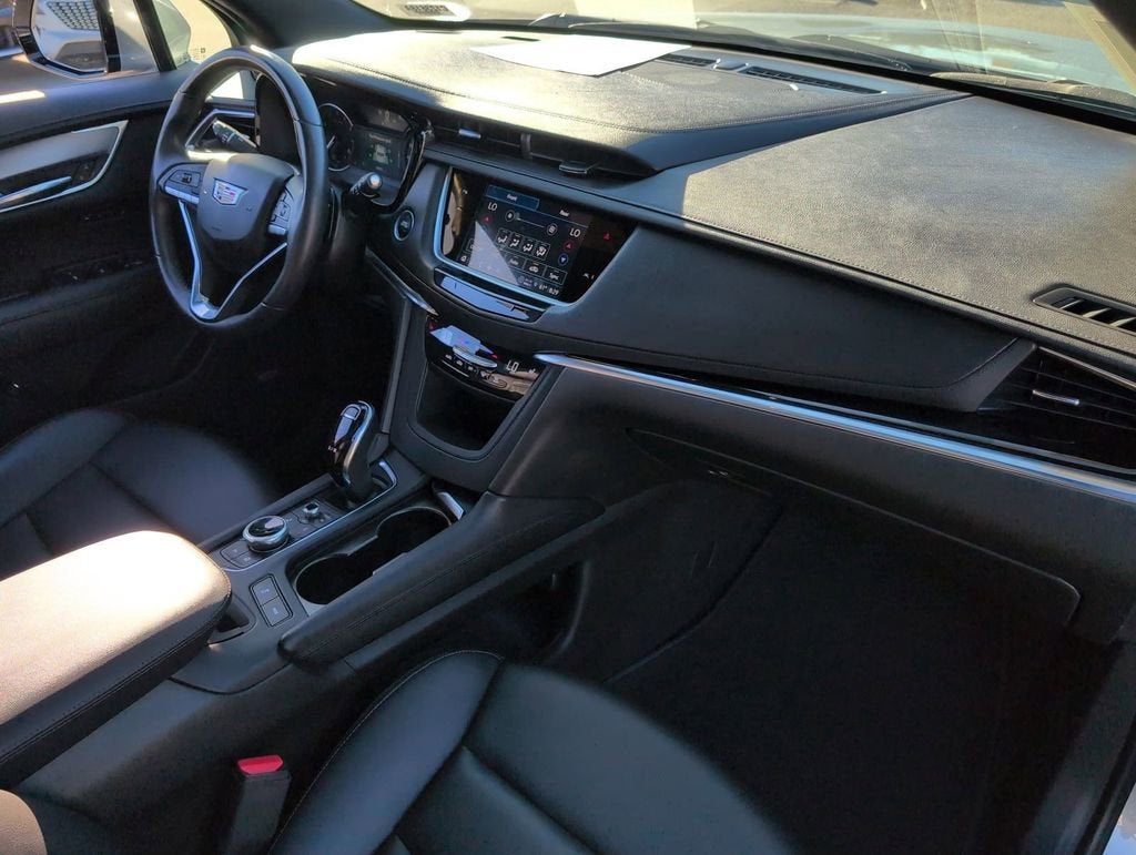 2023 Cadillac XT6 Luxury