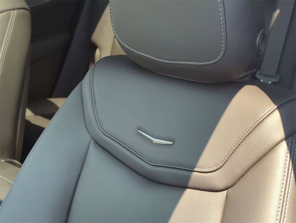 2025 Cadillac XT6 Luxury