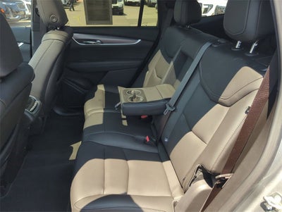 2025 Cadillac XT6 Luxury