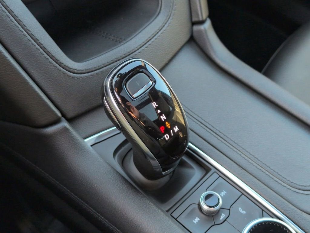 2025 Cadillac XT6 Luxury