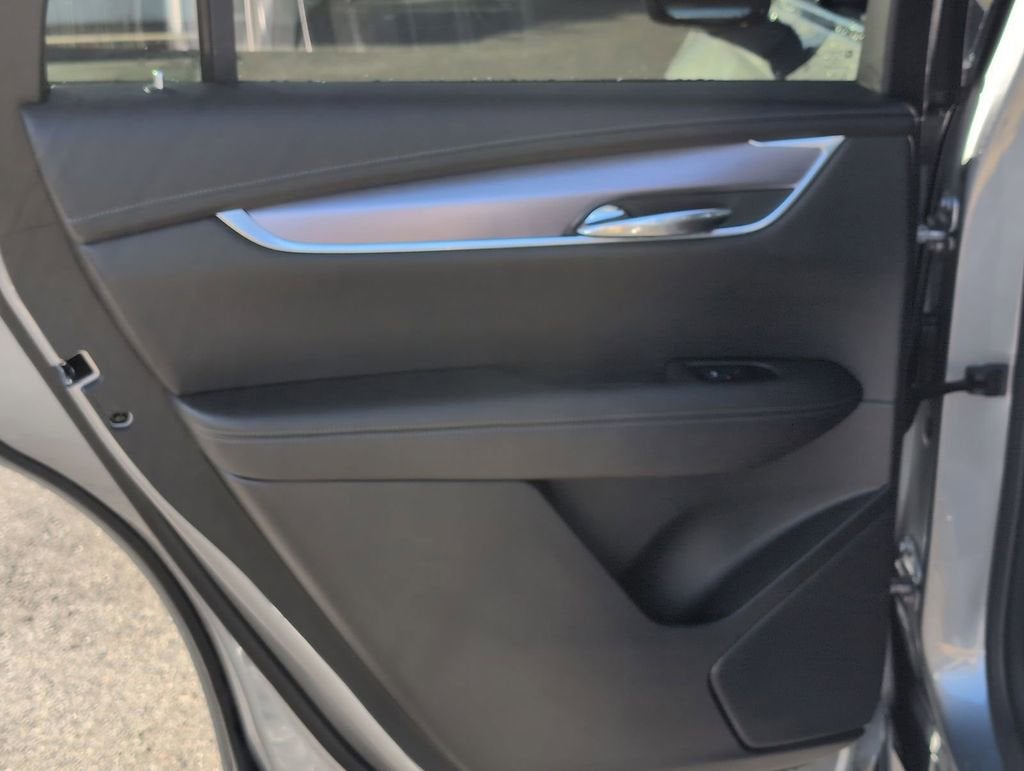 2025 Cadillac XT6 Luxury