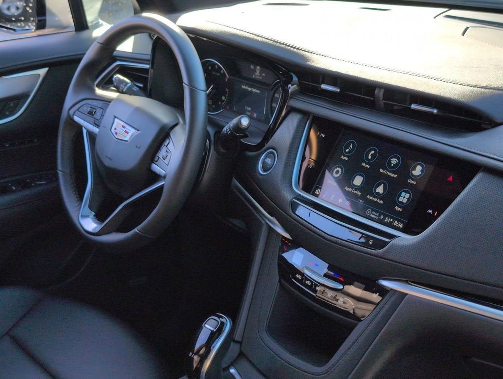 2025 Cadillac XT6 Luxury