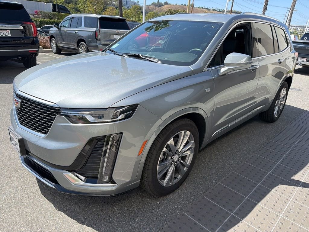 2025 Cadillac XT6 Premium Luxury