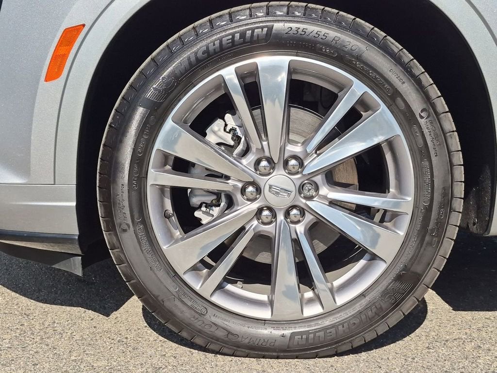 2025 Cadillac XT6 Premium Luxury