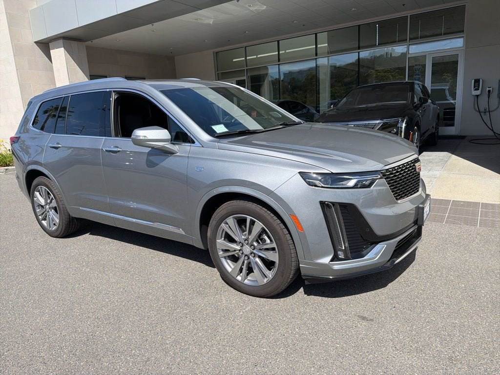 2025 Cadillac XT6 Premium Luxury