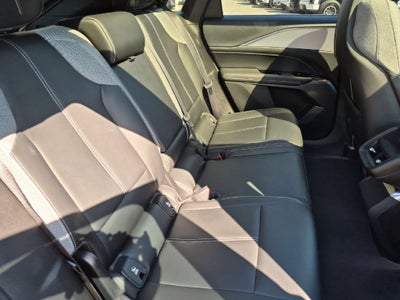 2024 Cadillac LYRIQ Tech