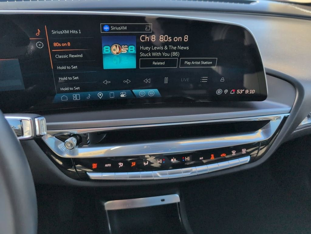 2024 Cadillac LYRIQ Tech