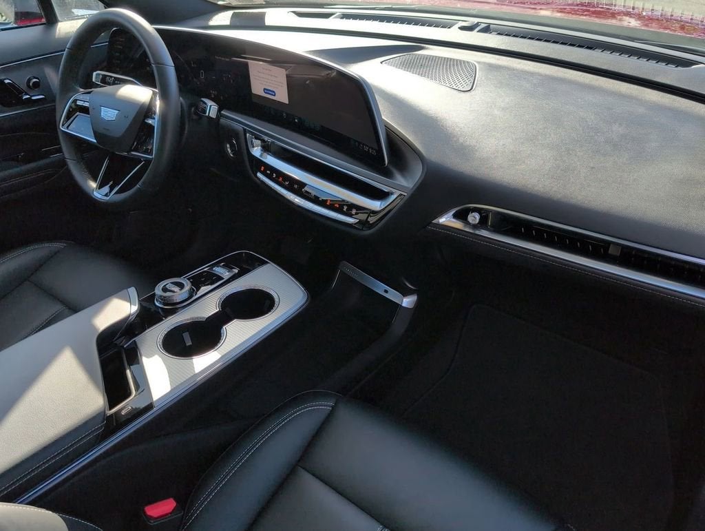 2024 Cadillac LYRIQ Tech