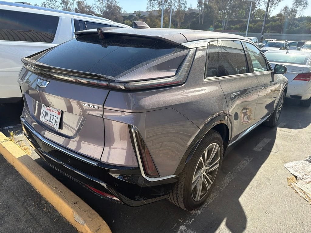 2024 Cadillac LYRIQ Luxury 1