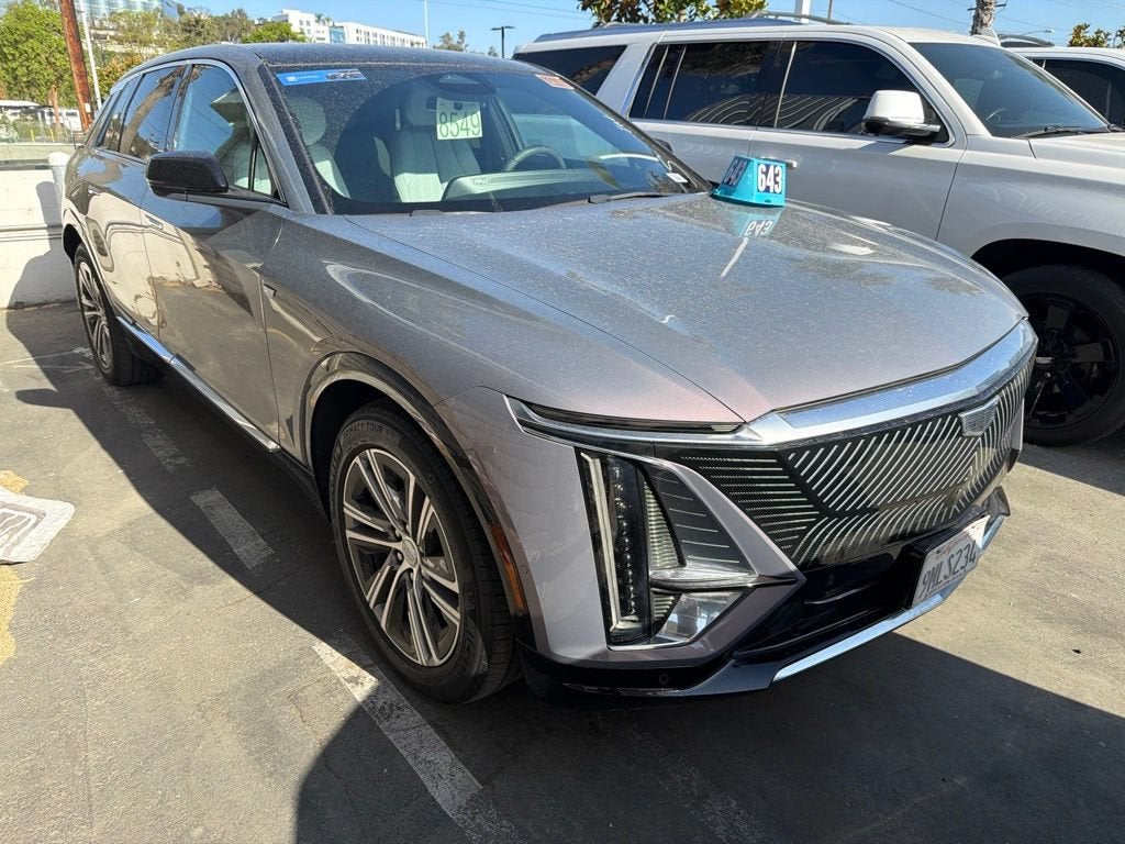 2024 Cadillac LYRIQ Luxury 1