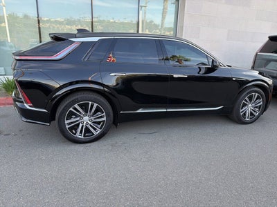 2024 Cadillac LYRIQ Luxury 2