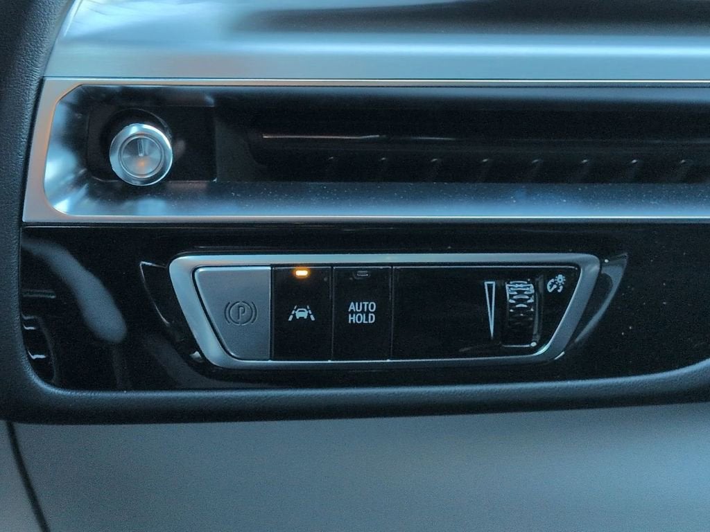 2026 Cadillac LYRIQ Premium Sport