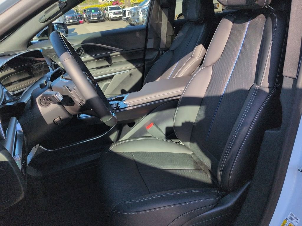 2026 Cadillac LYRIQ Premium Sport