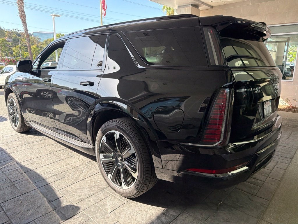 2026 Cadillac ESCALADE IQL Sport