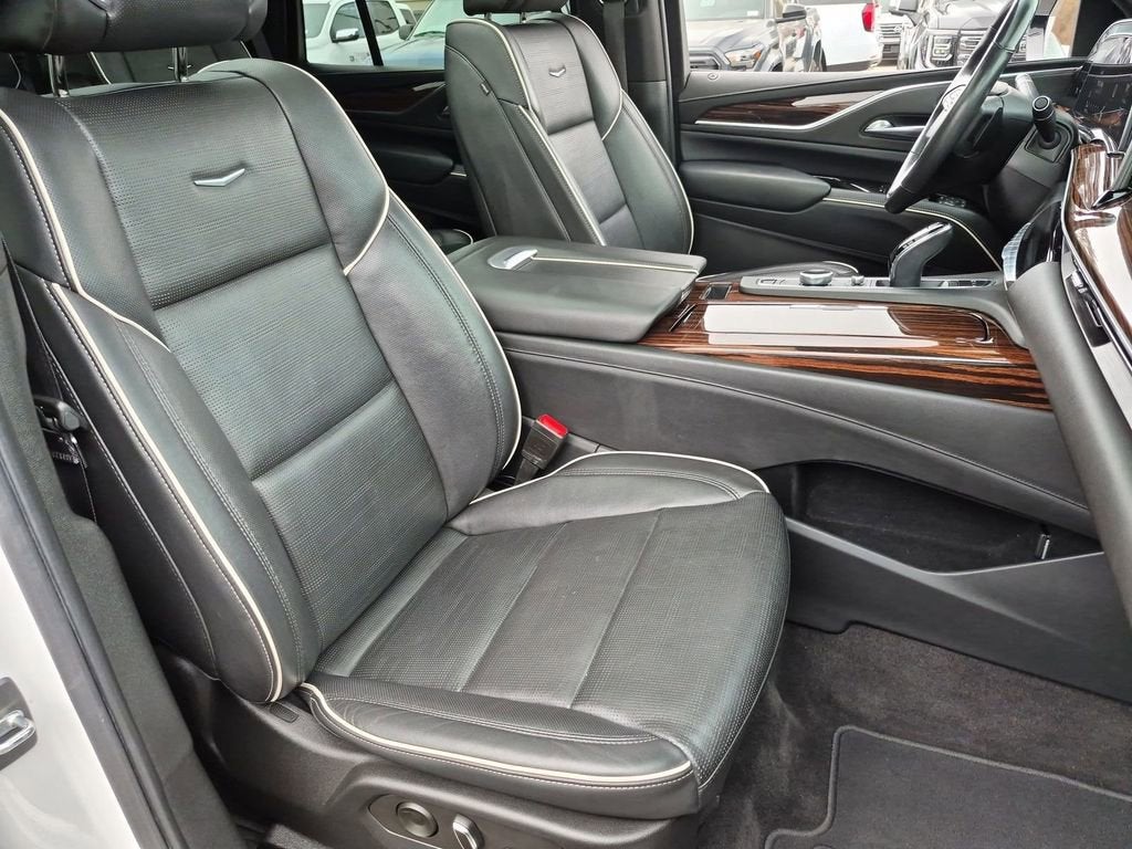 2023 Cadillac Escalade Premium Luxury