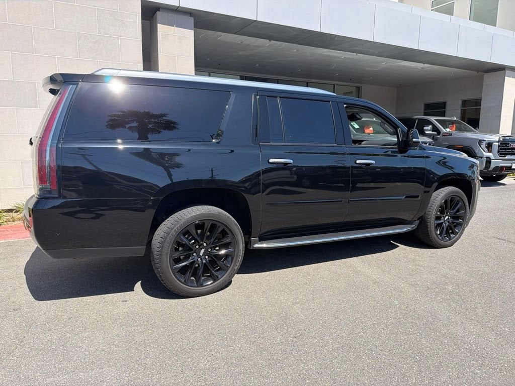 2019 Cadillac Escalade ESV Luxury