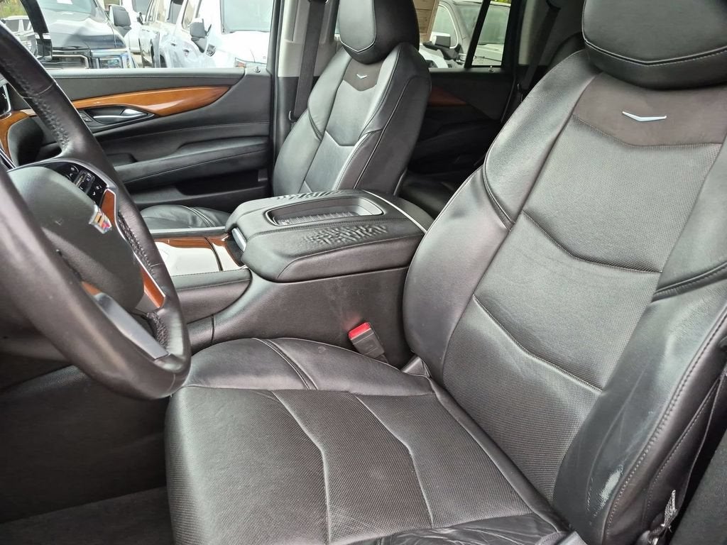 2018 Cadillac Escalade Base