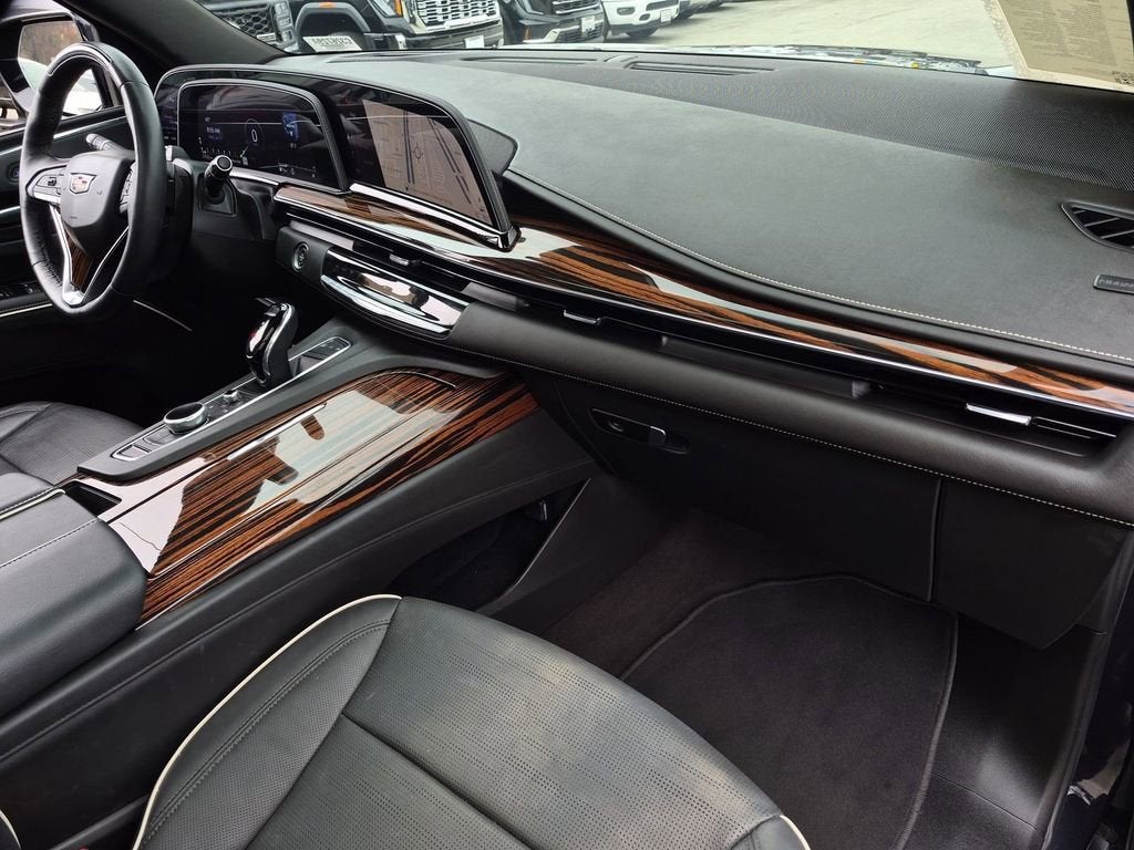 2023 Cadillac Escalade Premium Luxury
