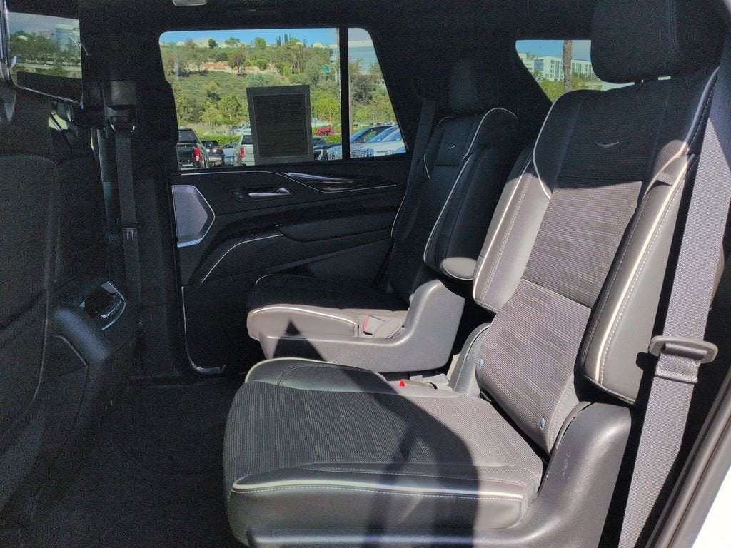 2023 Cadillac Escalade Sport