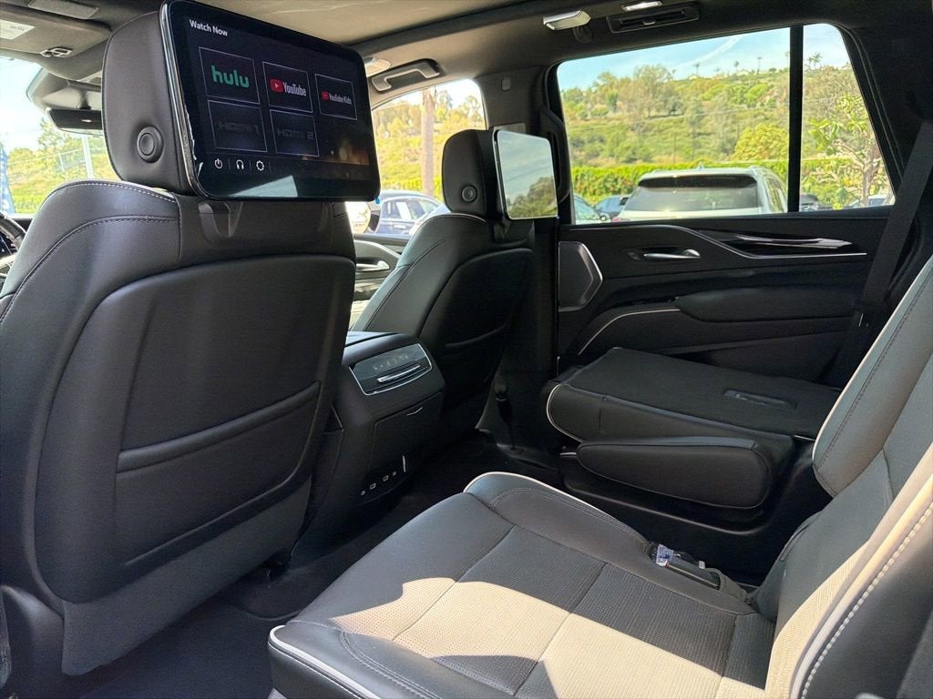 2023 Cadillac Escalade Sport