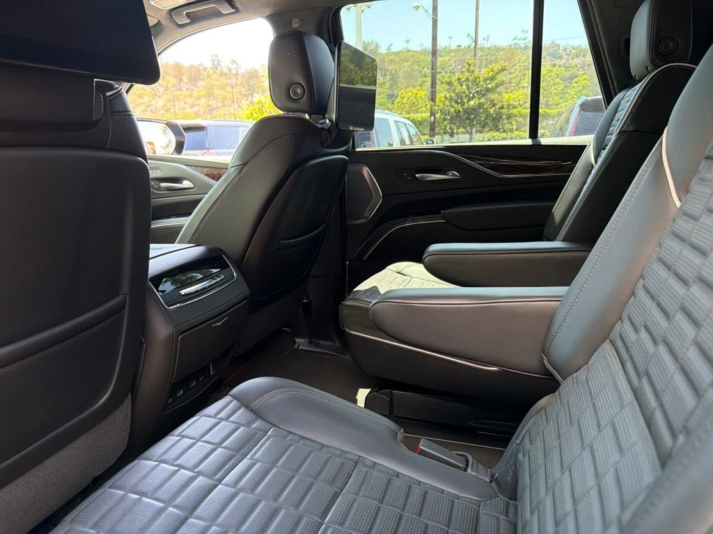 2023 Cadillac Escalade Sport Platinum