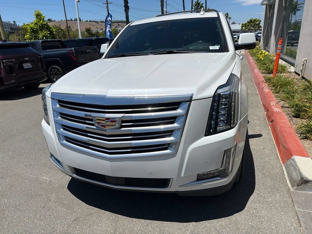 2020 Cadillac Escalade ESV AWD Platinum's photo