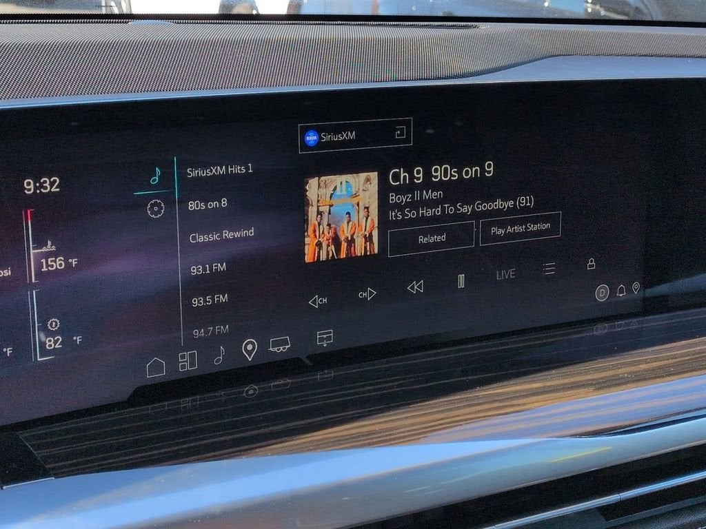 2025 Cadillac Escalade ESV Premium Luxury